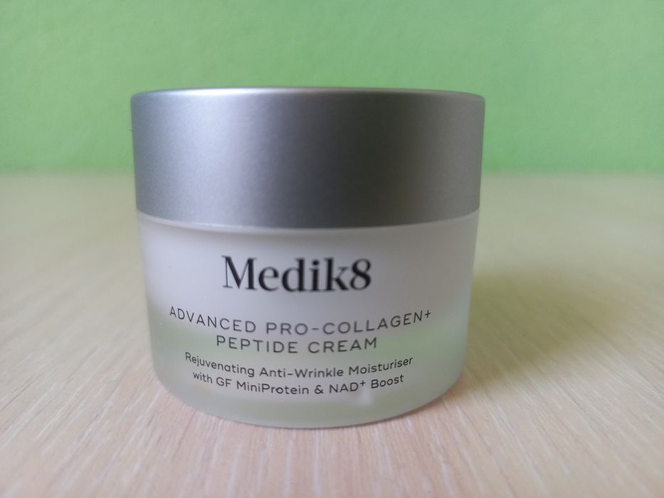 Крем  Medik8 об'ємом 12,5 мл