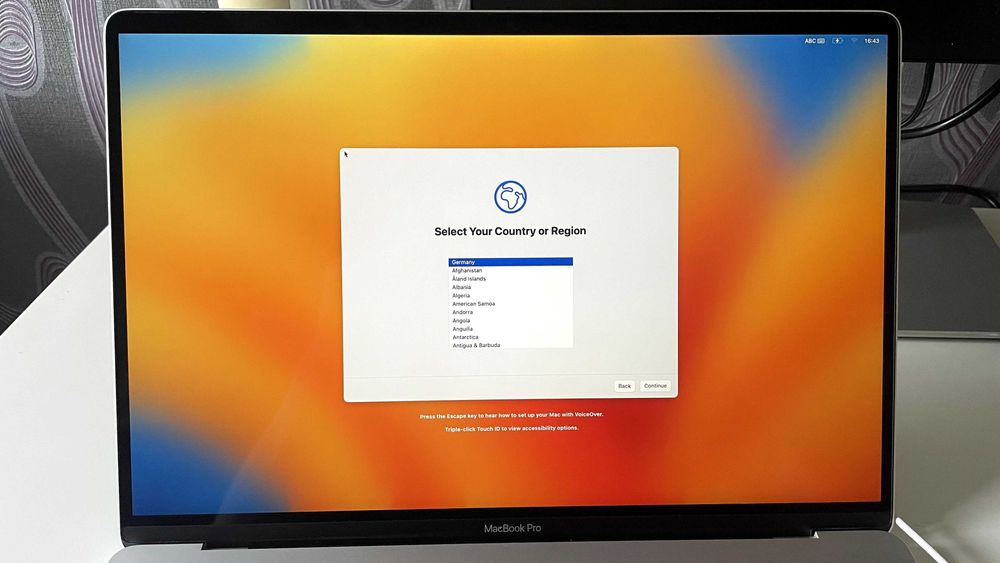 MacBook Pro 16-inch (2019) – 16,1 | i7 2.6GHz | 16GB RAM | 512GB