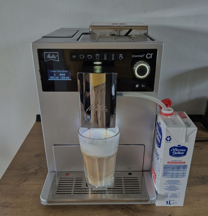 Ekspres do kawy automatyczny Melitta Caffeo Ci