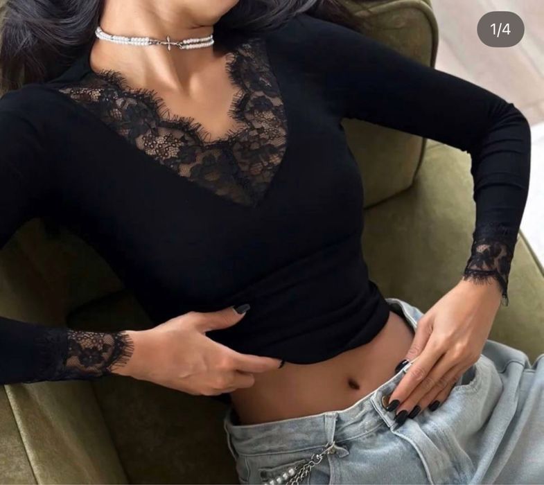 Кофта з мереживом