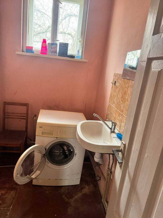 Продається просторий будинок в мальовничому місті Болехів