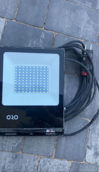 Lampa Led ORO bardzo dobra