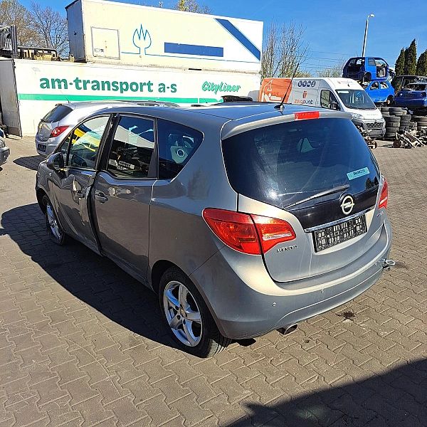 opel meriva b 40w 1.4/120km b14nel a14nel na czesci