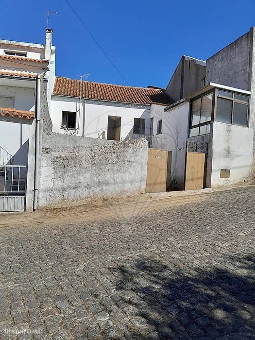 Moradia T2 para venda