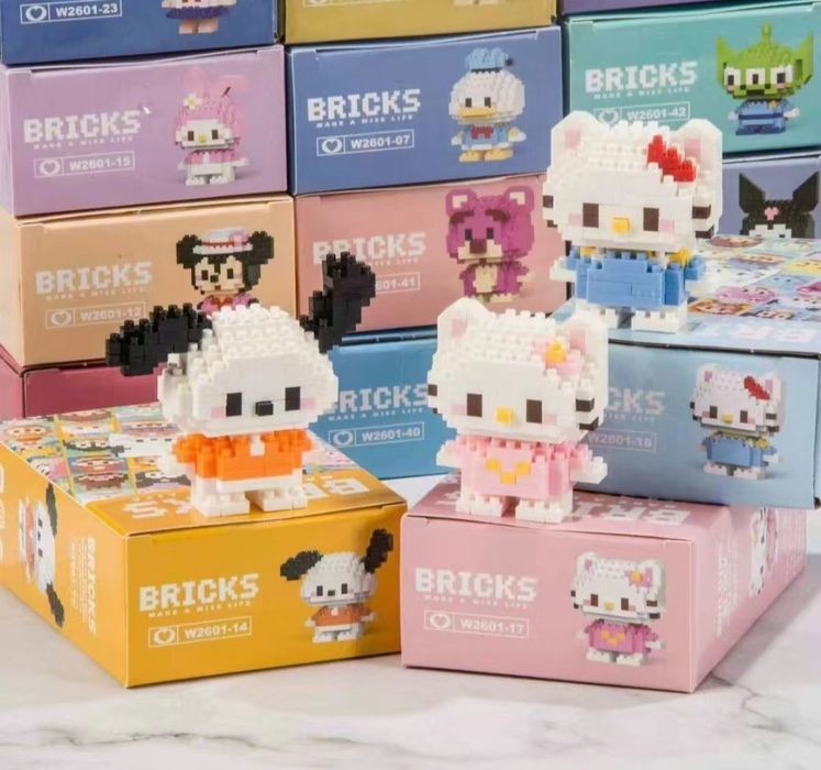 Конструктор Bricks ВСІ  фігуркив наявності