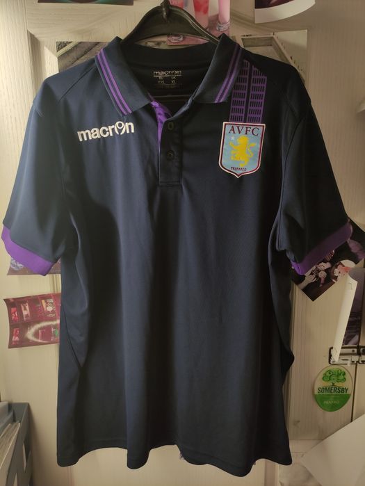 Продам футболку Aston Villa