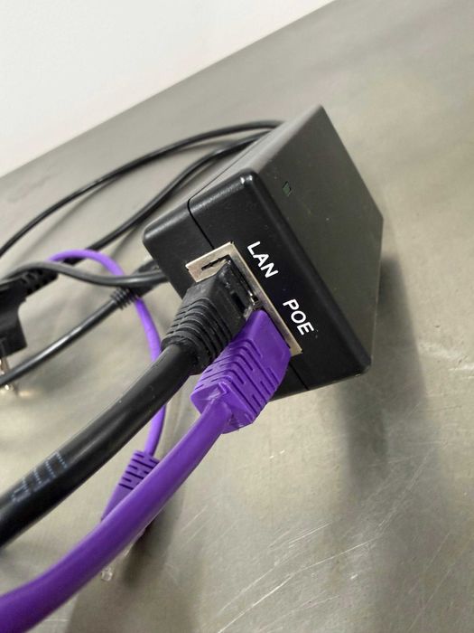 Kamera IR Hikvision DS-2CD2142FWD-IS 2.8mm + zasilacz LAN/PoE + kable