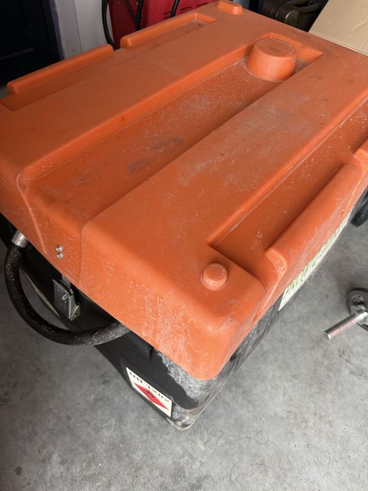 Zbiornik 200 litrów paliwo