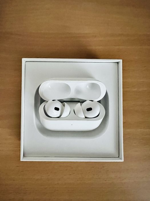 Навушники Apple AirPods Pro 2