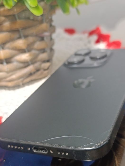 Iphone 15 pro (256Gb)