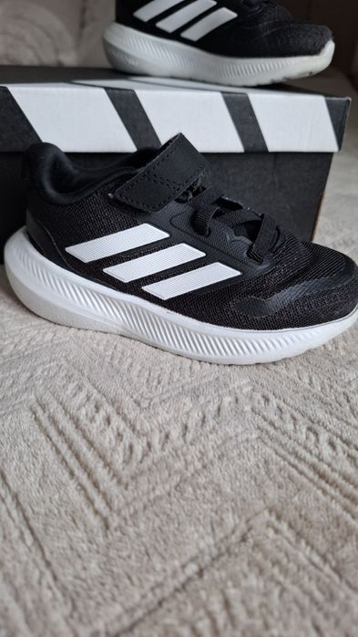 Дитячі кросівки Adidas