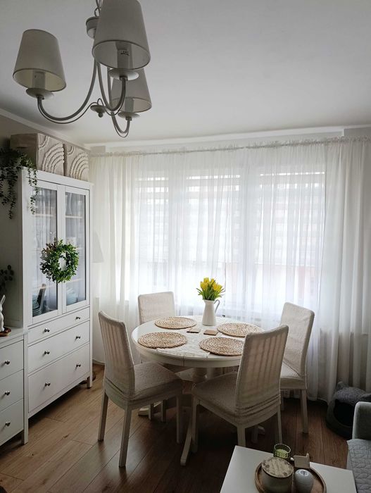 2 pokoje | po remoncie | balkon | gotowe do wejścia | Stroszek