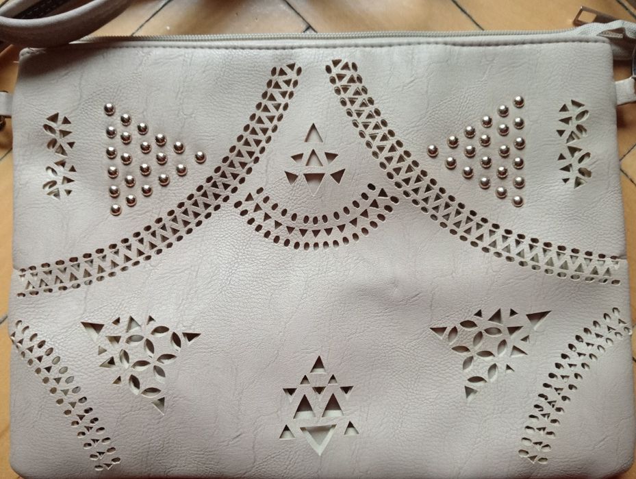 Torebka damska z paskiem