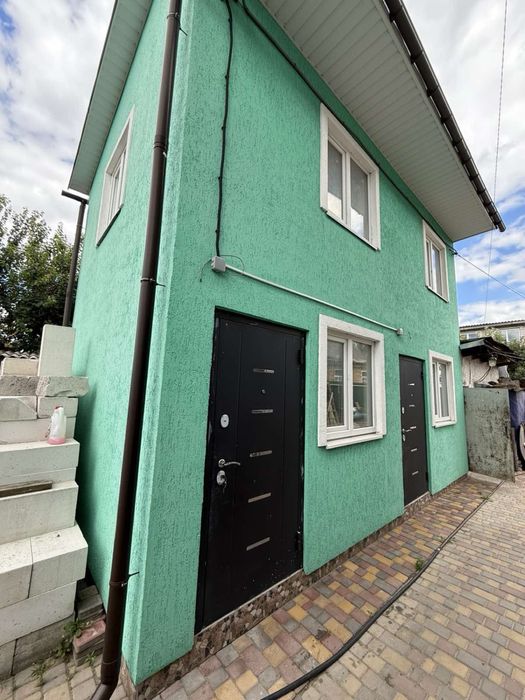 Здається будиночок