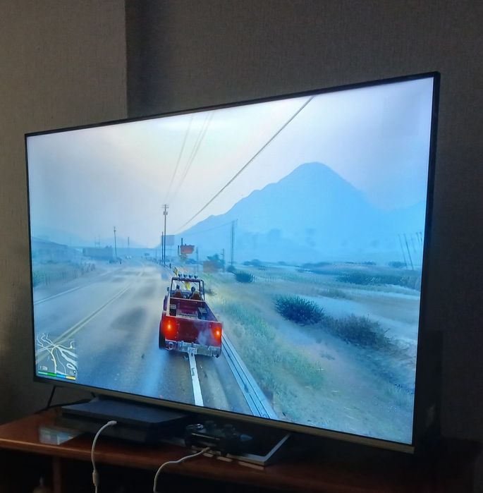 Playstation 4 com 10 jogos e 2 comandos