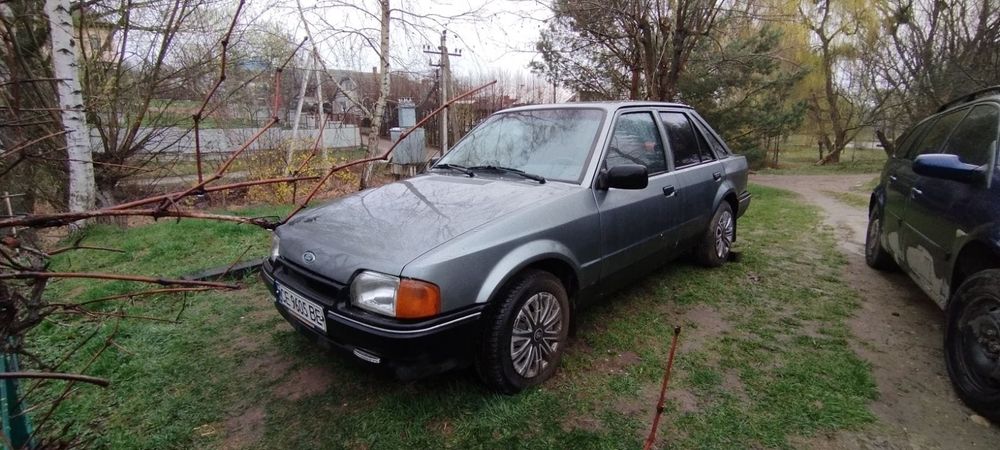 Продам FORD ESKORT 1.3