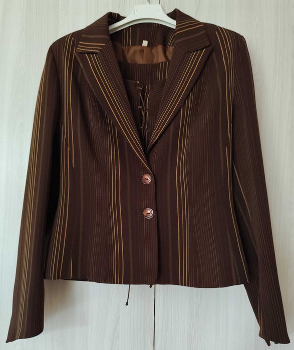 Garnitur damski 4 części marynarka spodnie spódnica kamizelka