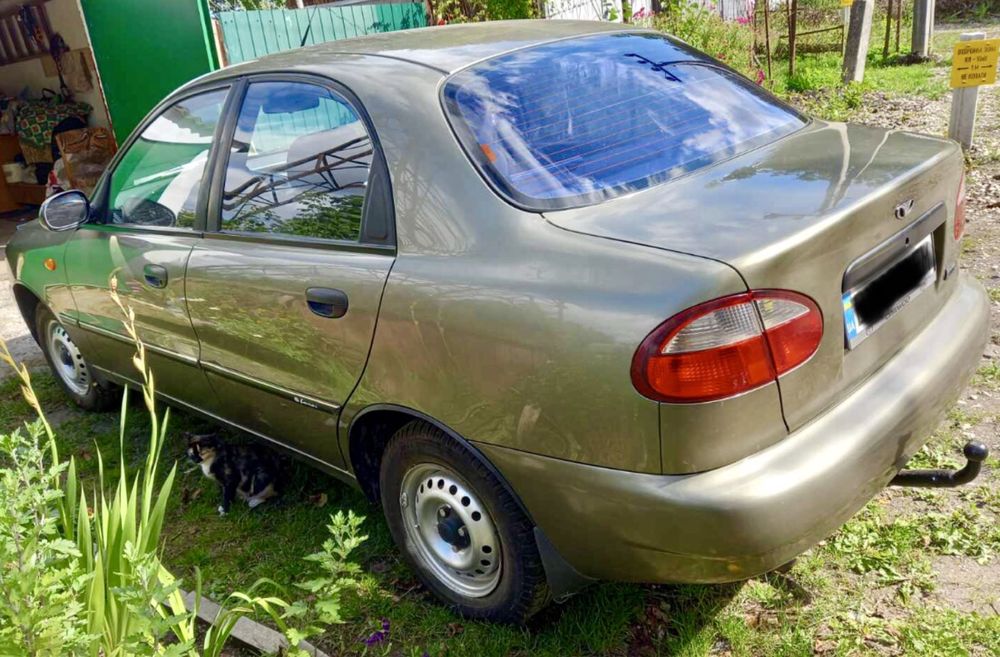 Автомобіль део сенс 2003 рік