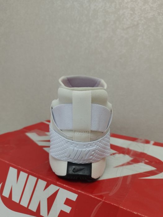 Кросівки Nike нові