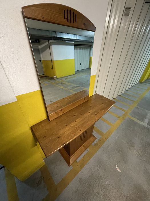 Conjunto credencia+espelho