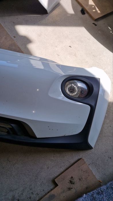 Передний бампер BMW I3