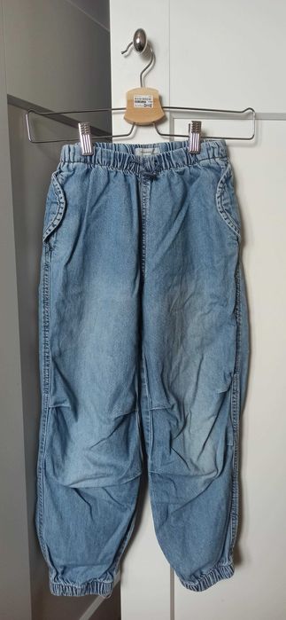 Jeansy reserved 128