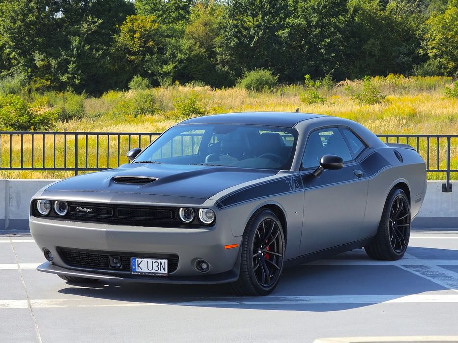Dodge Challenger