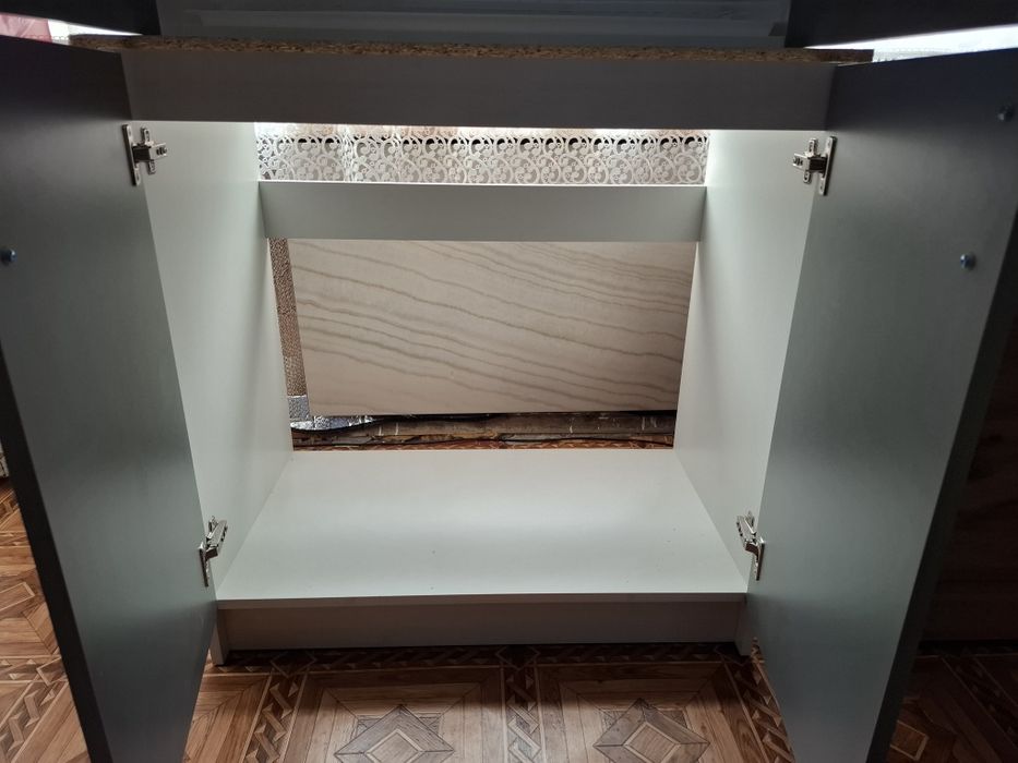 Тумба під мийку, верхня шафа з сушкою. Кухня