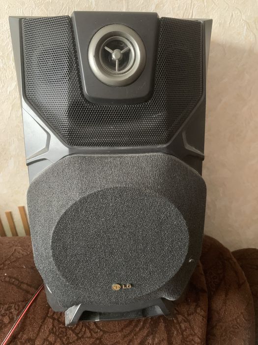 Музыкальный центр LG