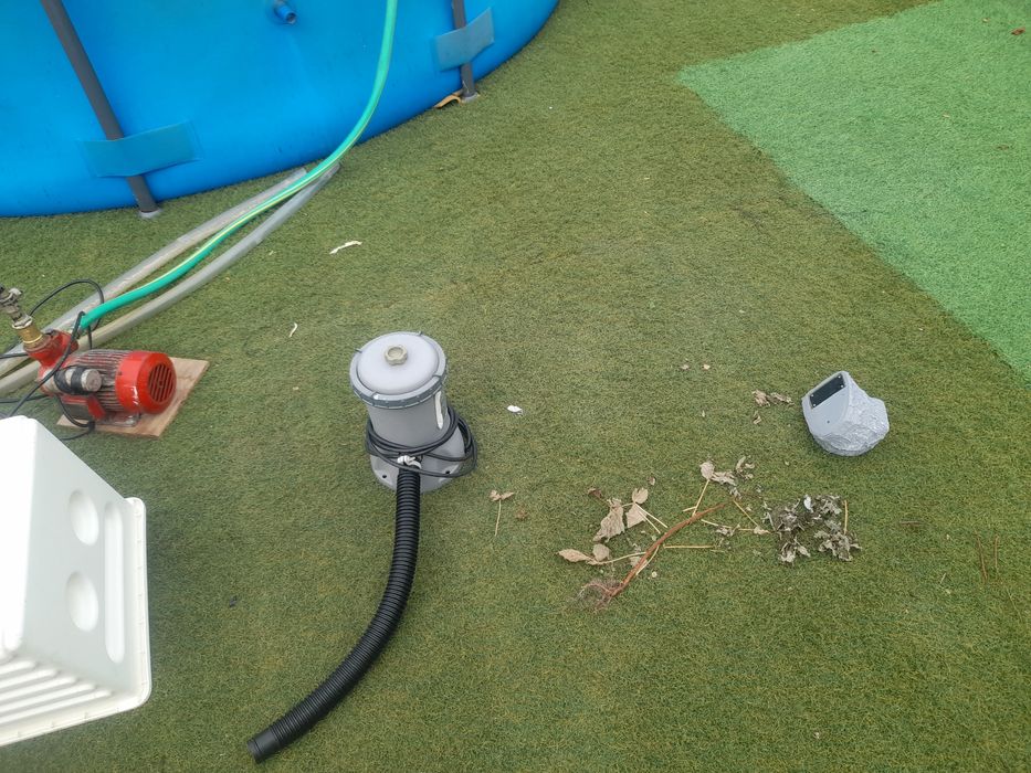 Piscina de 3000 por760 de altura