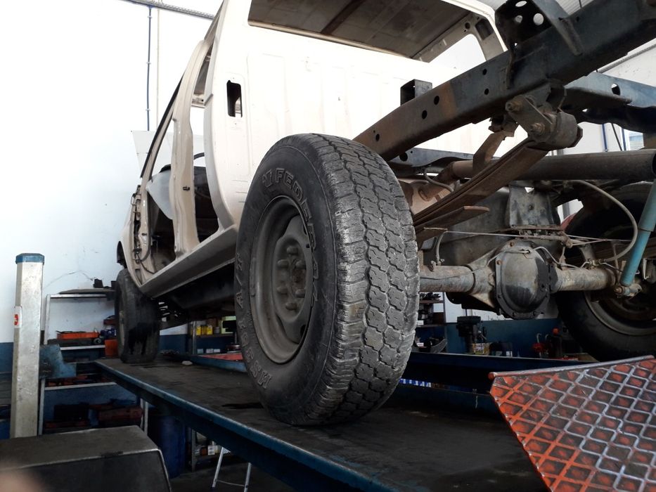 Nissan d21 4x4 todas as peças Motores bom estado locos cabeça