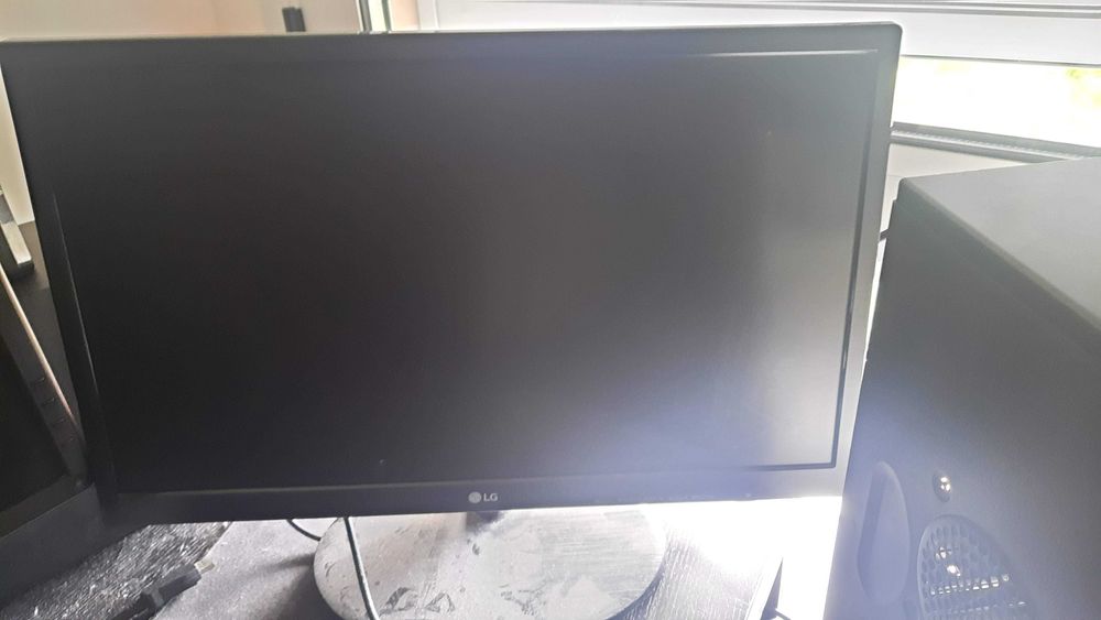 Computador de mesa I3 7ª geração 8GB RAM 500 GB Disco + Monitor