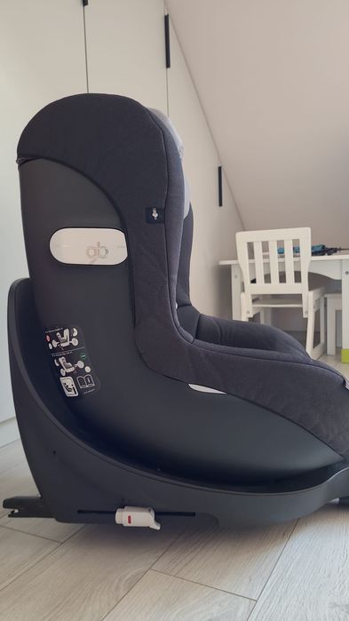 Fotelik samochodowy obrotowy GB