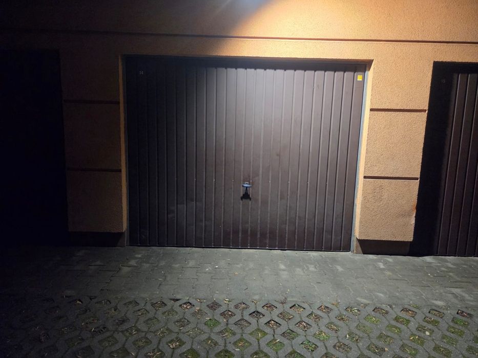 Garaż - centrum miasta Rawska 12