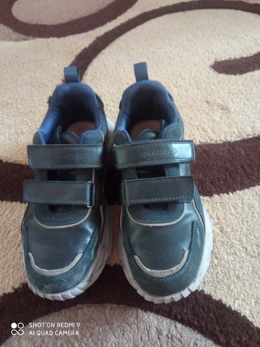 Кросівки хлопчачі, розмір 37