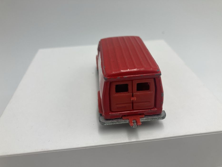 Fourgon Majorette No 279 / 234, 1/65 AVIS MOTUL Van