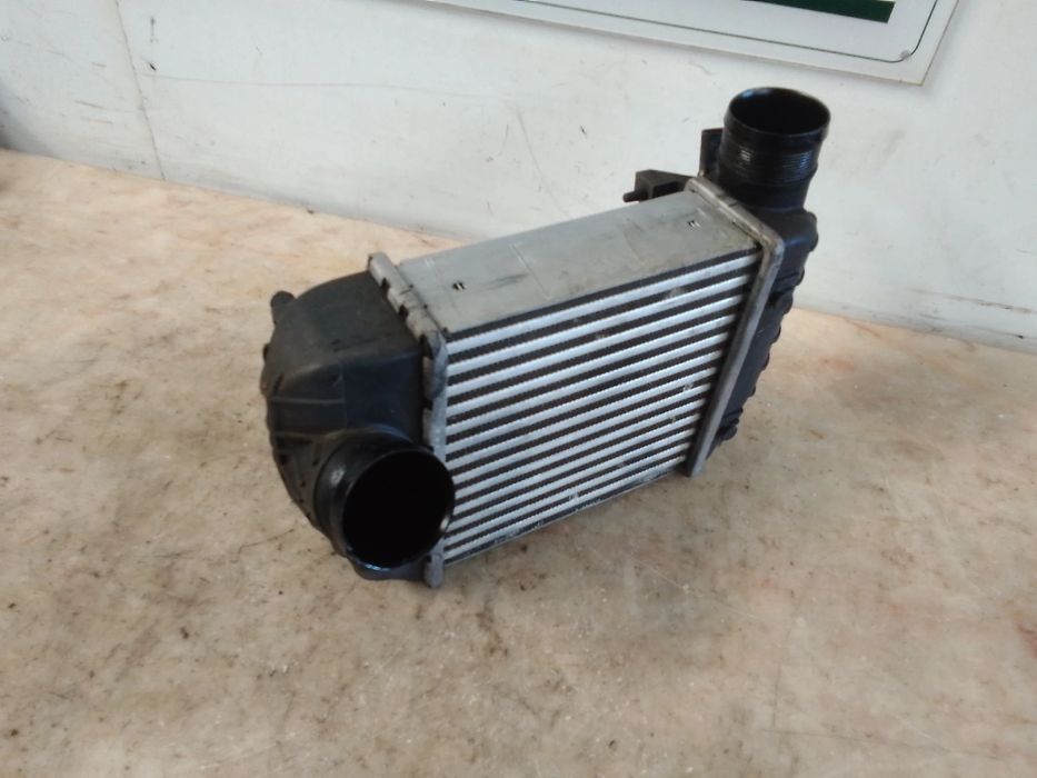 Radiador do intercooler AUDI A6 (4F2, C6)