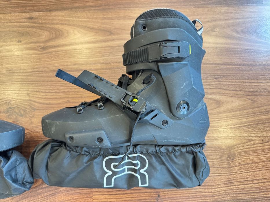 Patins Rollerblade Twister XT preto Tamanho 44.5 EU completo