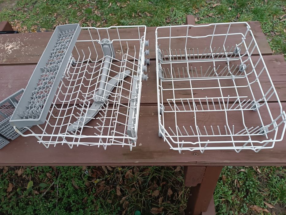 Dwa kosze do zmywarki Bosch albo Siemens 45 cm