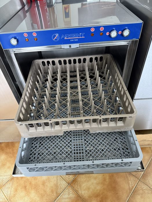 Maquina de lavar loiça  industrialpratos / bomba de esgoto , drenagem