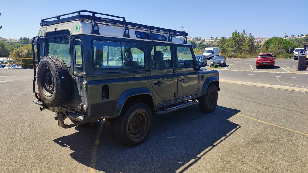 Land Rover Defender 110 TD5 - 9 LUG. - 2001