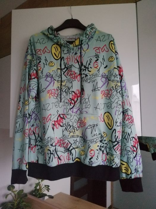 Bluza kolorowa damska przez głowę  z kapturem