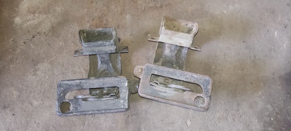 Опрокидователь капота,зим,(газ12) Ціна договірна