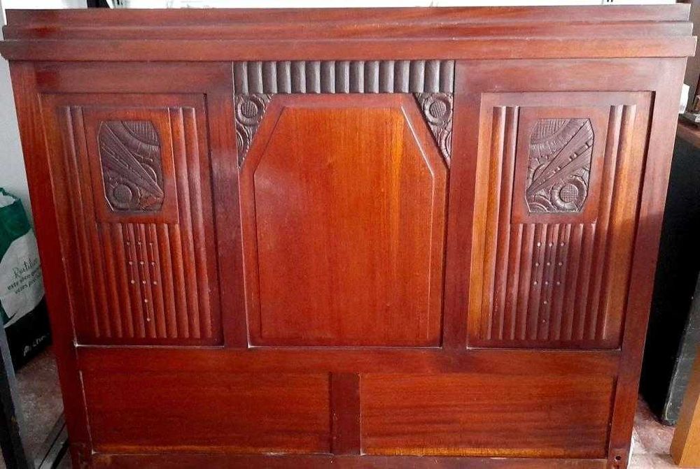 Cabeceira de Cama (em mogno)