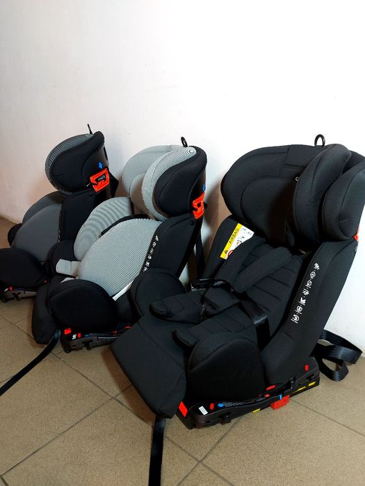 Автокрісло новинка 2024 від народження до 12 ле CARRELLO QVANTUM