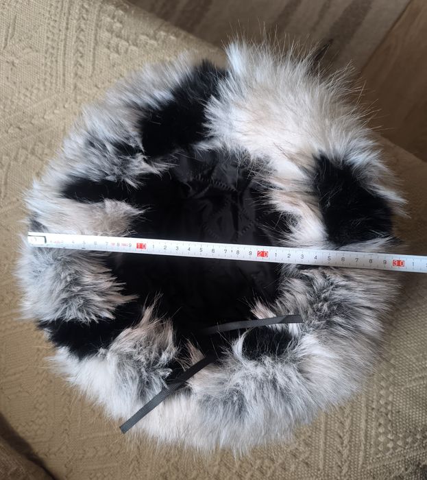 Sprzedam nowy kapelusz (czapkę)damski.