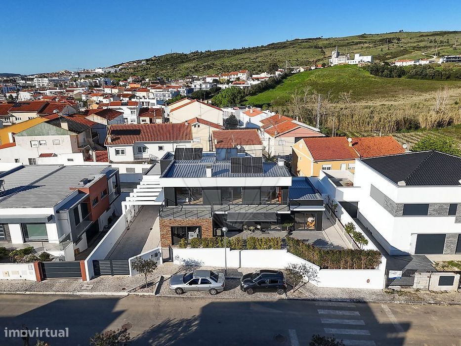 Moradia T4 para venda