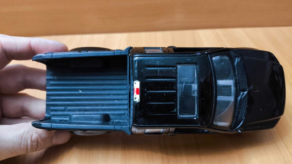 Іграшкова машинка Ford F-150 FX4 1.24 Maisto