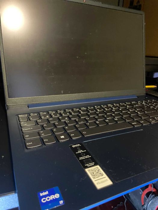 Computador / PC / Portátil Lenovo 15,8'' Ecrã Tátil - i7 13ª Geração