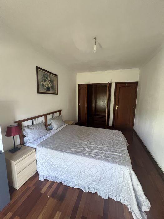 Alugo quarto em Algueirão Mem-Martins